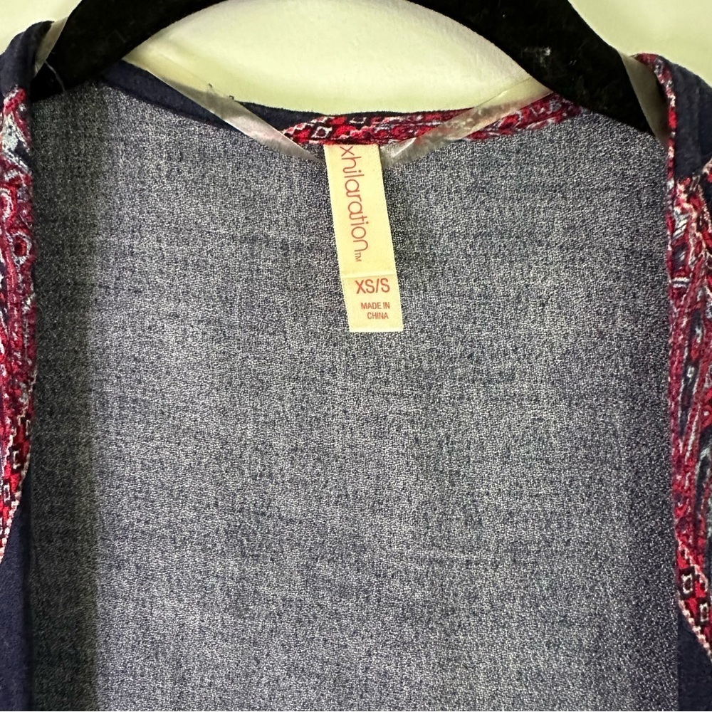 Paisley Lightweight Flounce Kimono - Picture 7 of 13
